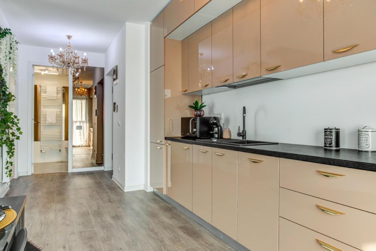 North Twin Apartment Букурещ Екстериор снимка